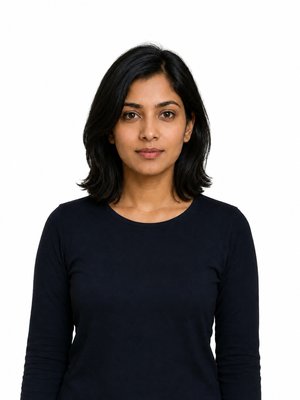 VisaPics passport photo example 289_source.jpg?v=1778884268